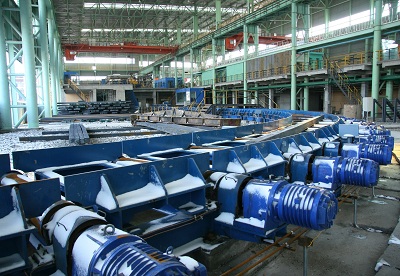 在江蘇中圣園方大特鋼500TPD活性石灰套筒窯項目中安徽得潤電氣技術(shù)有限公司提供的高壓柜、低壓柜、PLC控制柜、DCS系統(tǒng)柜為生產(chǎn)線的順利投產(chǎn)以及長期的穩(wěn)定生產(chǎn)提供了有力的支持。 全國統(tǒng)一客服：400-0551-777