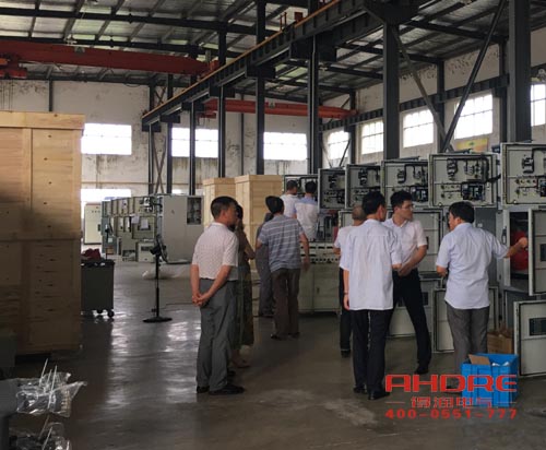 安徽得潤電氣 專注開關(guān)柜配電箱行業(yè)30年 研發(fā) 生產(chǎn) 調(diào)試 電話：400-0551-777 qq：3176885416