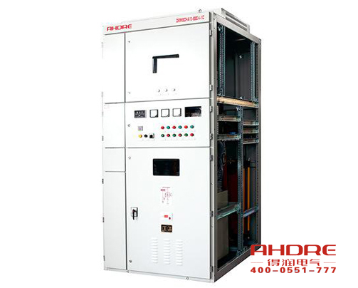 隨著電網(wǎng)供電質(zhì)量進(jìn)一步加強(qiáng)，為了節(jié)約電能，提高電能的利用率，各企業(yè)積極的在中壓系統(tǒng)采取電容集中補(bǔ)償有力措施，以利功率因數(shù)的提高。這樣企業(yè)就需要找生產(chǎn)無(wú)功補(bǔ)償裝置廠家購(gòu)買無(wú)功補(bǔ)償裝置。安徽得潤(rùn)電氣技術(shù)有限公司就是一家有實(shí)力的無(wú)功補(bǔ)償裝置生產(chǎn)廠家。下面介紹一下得潤(rùn)電氣無(wú)功補(bǔ)償裝置產(chǎn)品的優(yōu)勢(shì)在哪里？